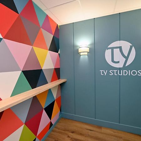 Ty Studios Hyper Centre Ville Брест Экстерьер фото